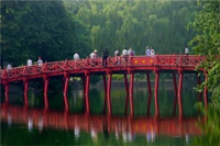 Bat Trang Ceramic Village - Van Phuc Silk Village Tour full day